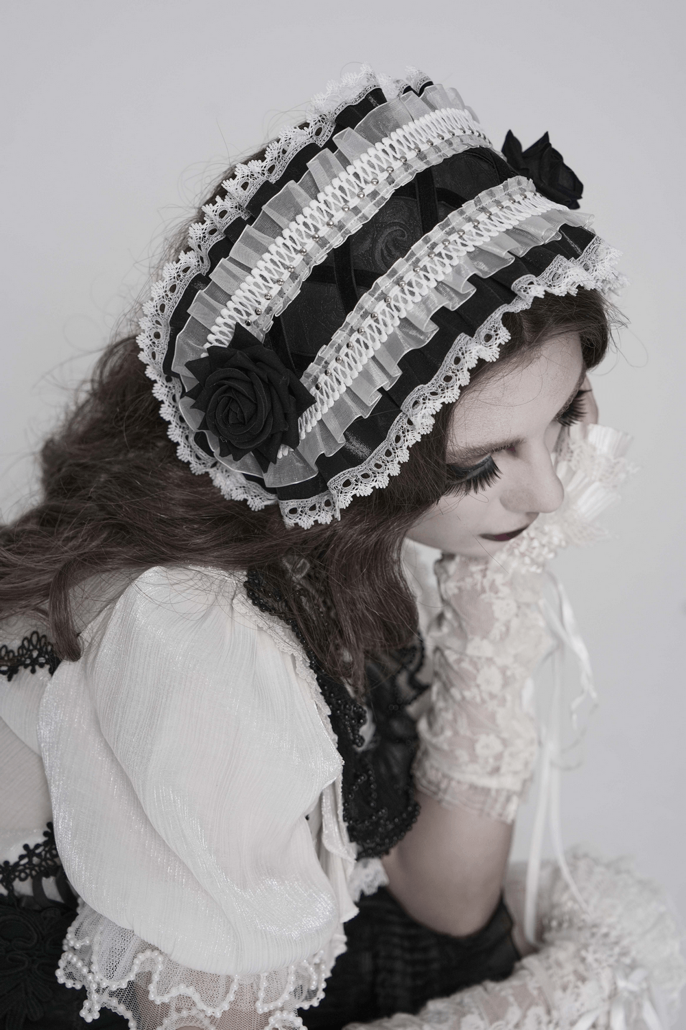 Black and White Gothic Lolita Lace Bonnet with Roses