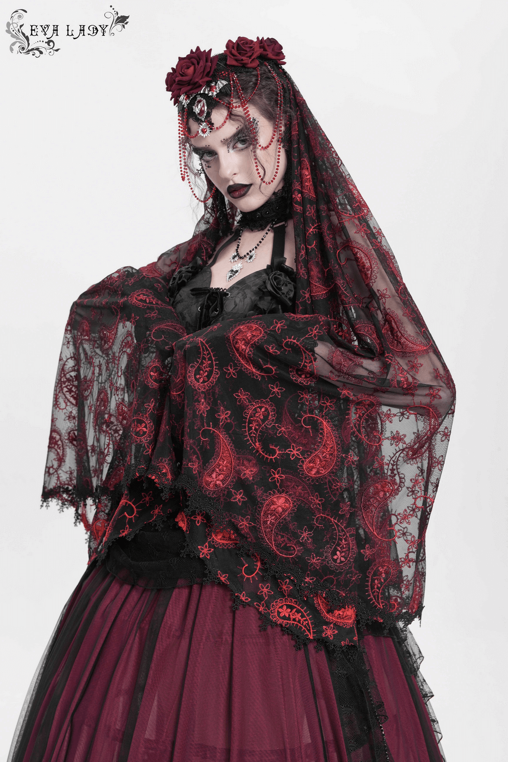 Dark Romantic Embroidered Veil with Skull Pendant and Roses