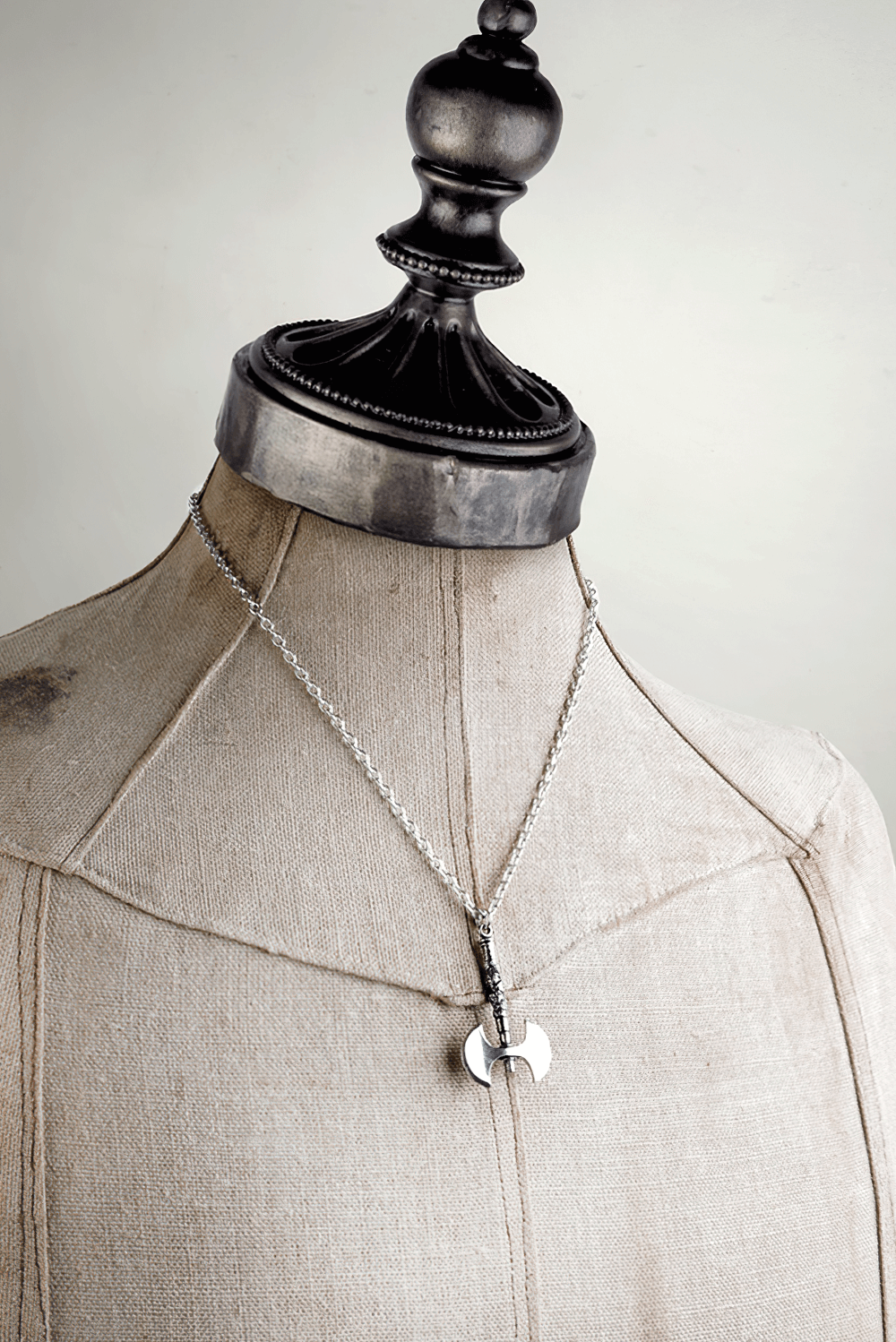 Double Axe Pendant Pewter with Barbarian Edge