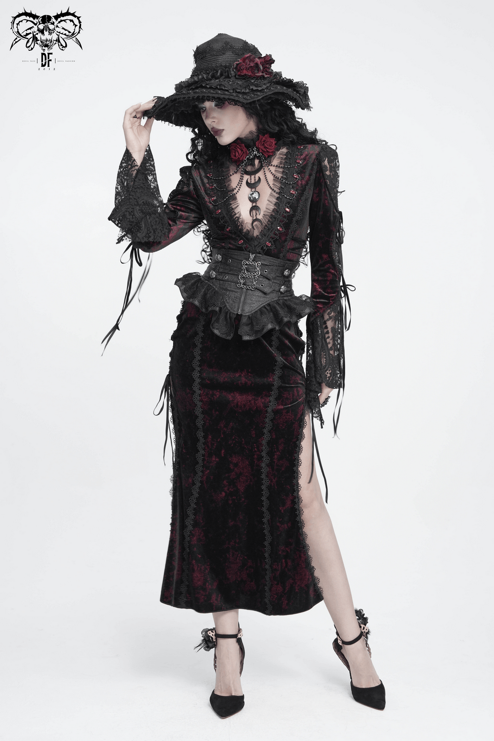 Exquisite Lace Maxi Dress with Corset Lacing and Side Slit