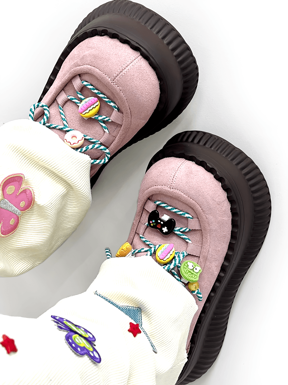 Female Pastel Pink Platform Sneakers With Charm Laces