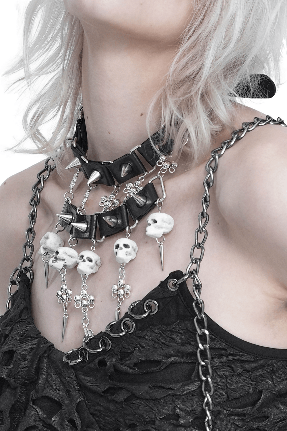Gothic Skull Black Choker with Spikes and Chains