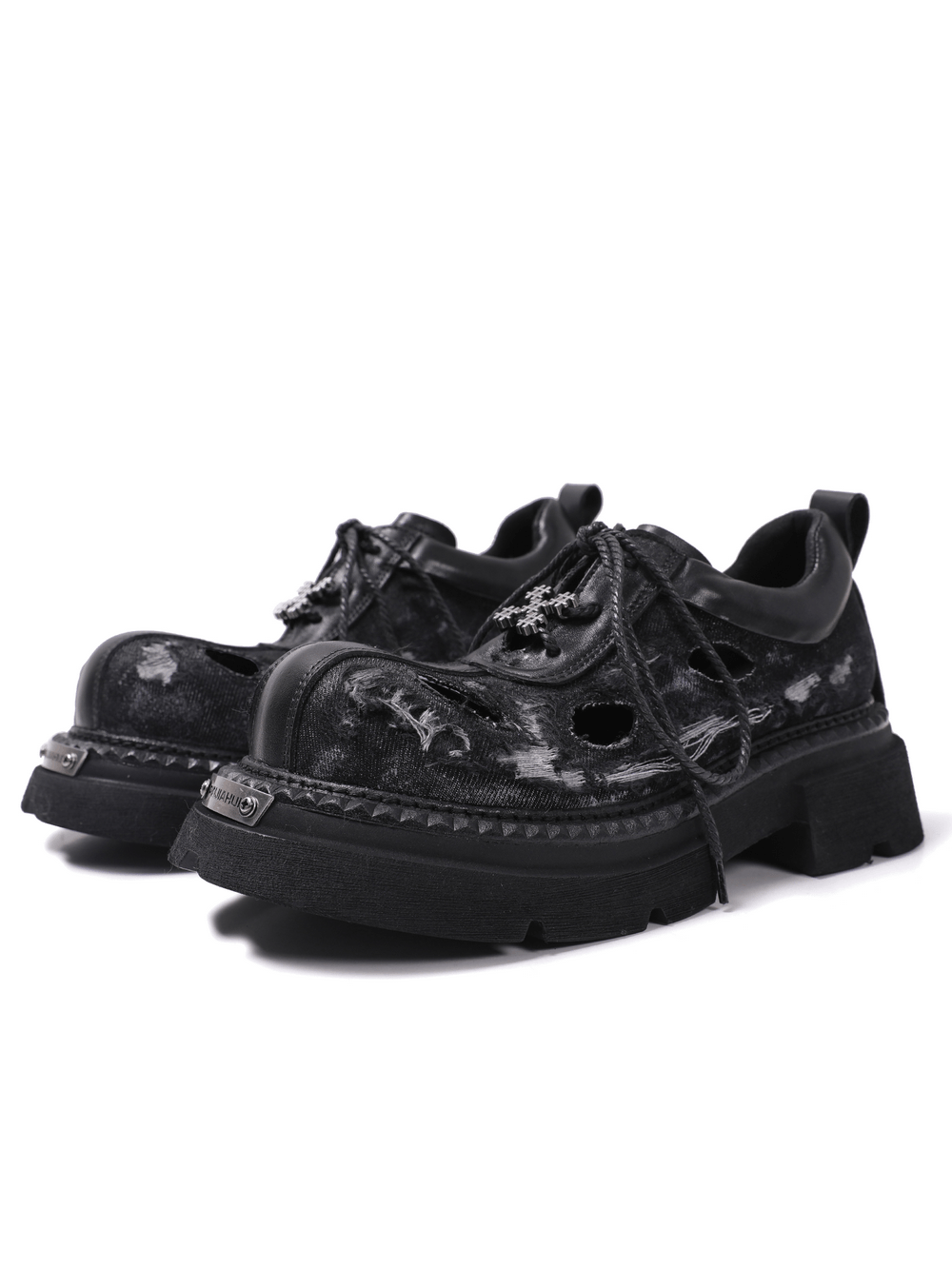 Grunge Cutout Derby Shoes with Chunky Lug Soles