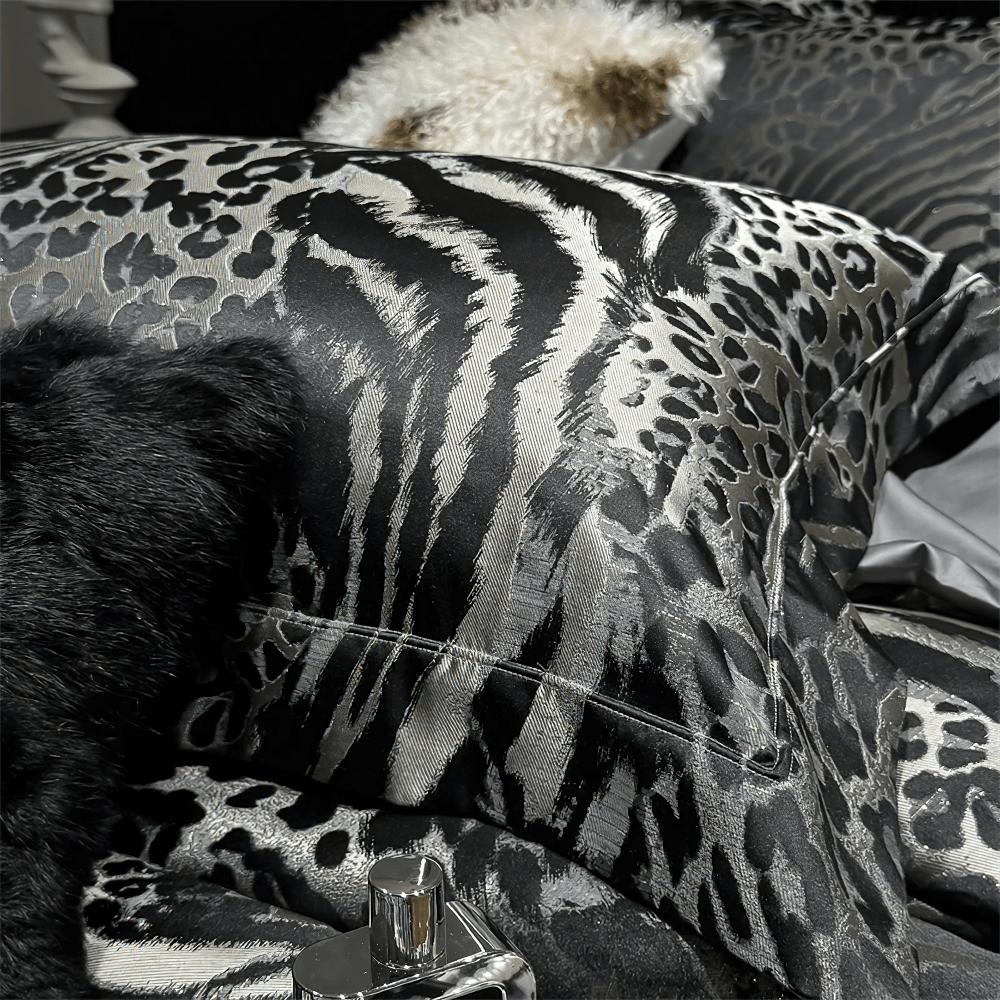 Luxury Leopard Jacquard Egyptian Cotton Bedding Set