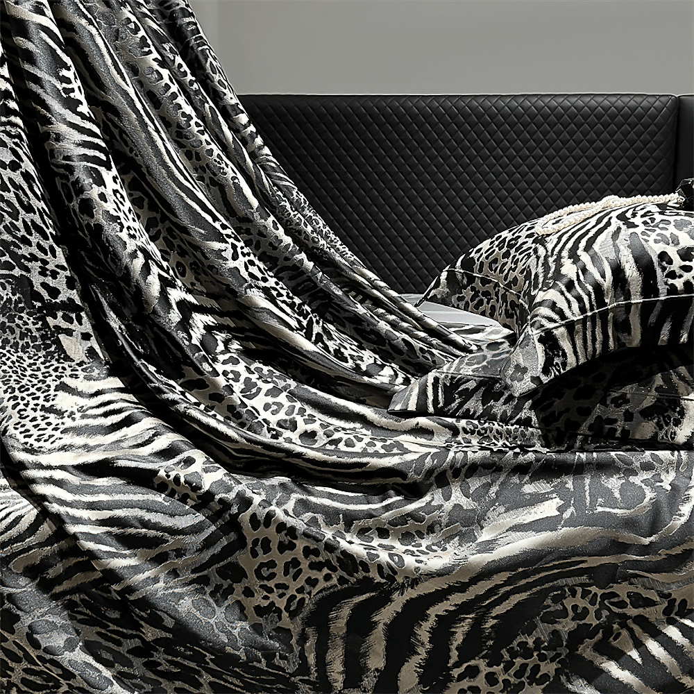 Luxury Leopard Jacquard Egyptian Cotton Bedding Set