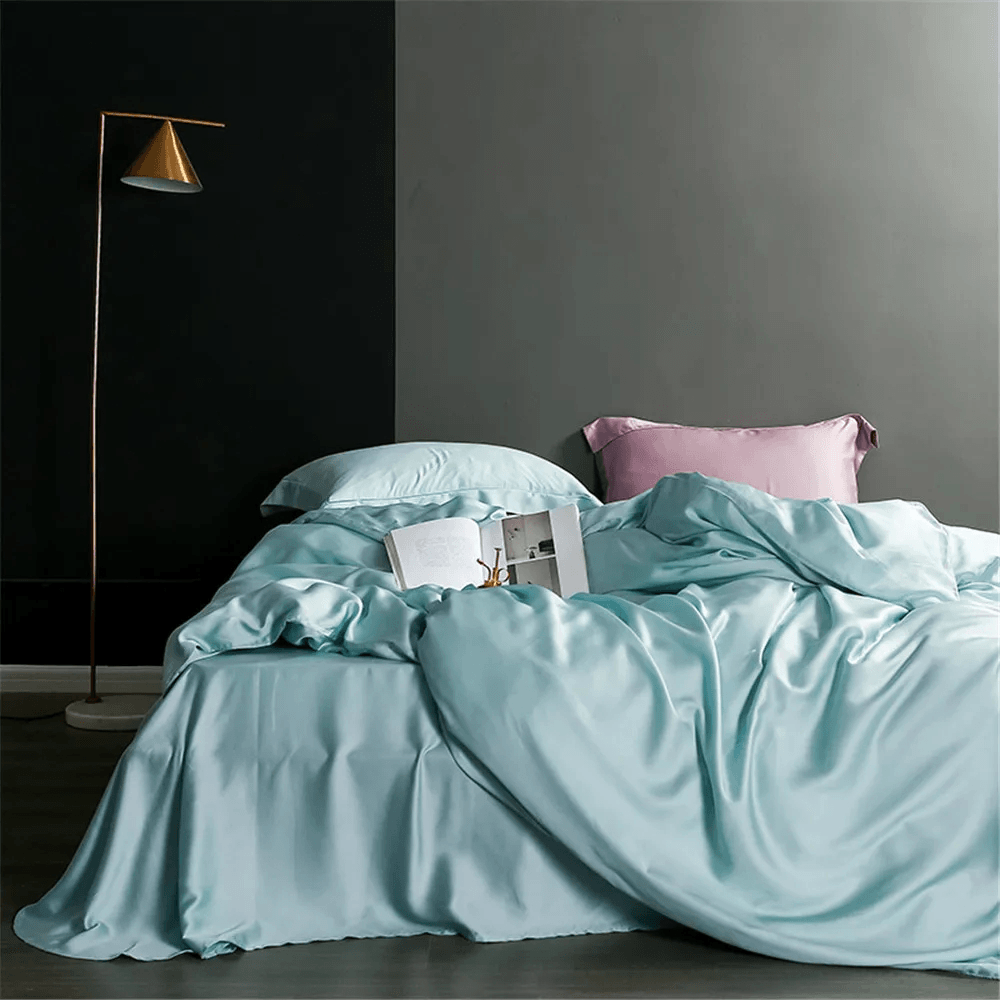 Nature Silk Bedding Set with Duvet Cover and Sheets