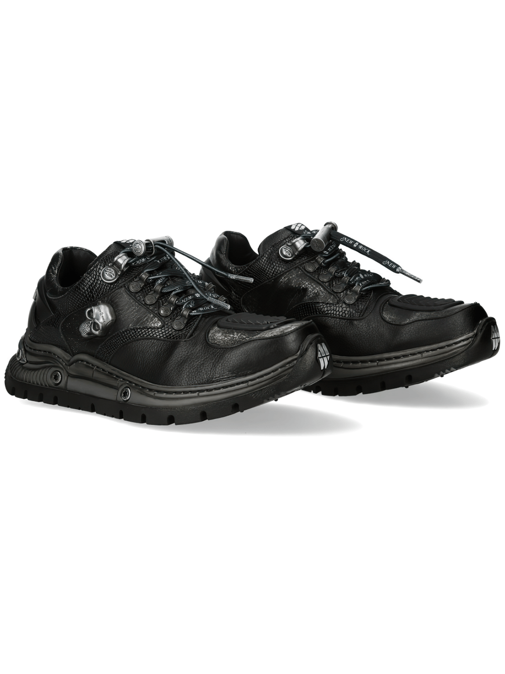 NEW ROCK Women's Gothic Low-Top Shoes with Skull Accent