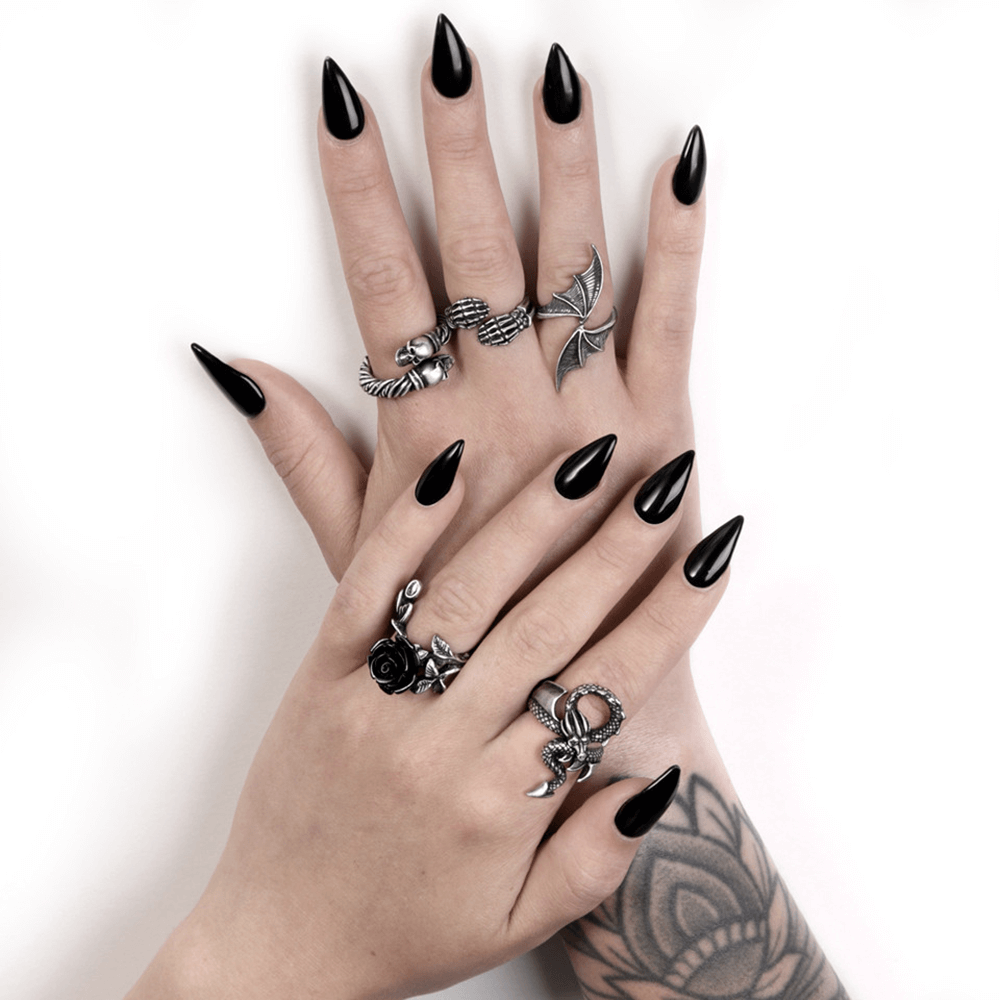 Skeletal Hands Last Embrace Ring in Pewter with Hug Design