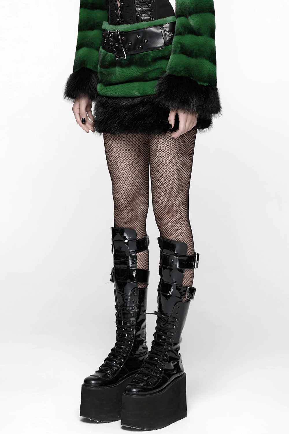 Stylish Black and Green Faux Fur Mini Skirt with Belt
