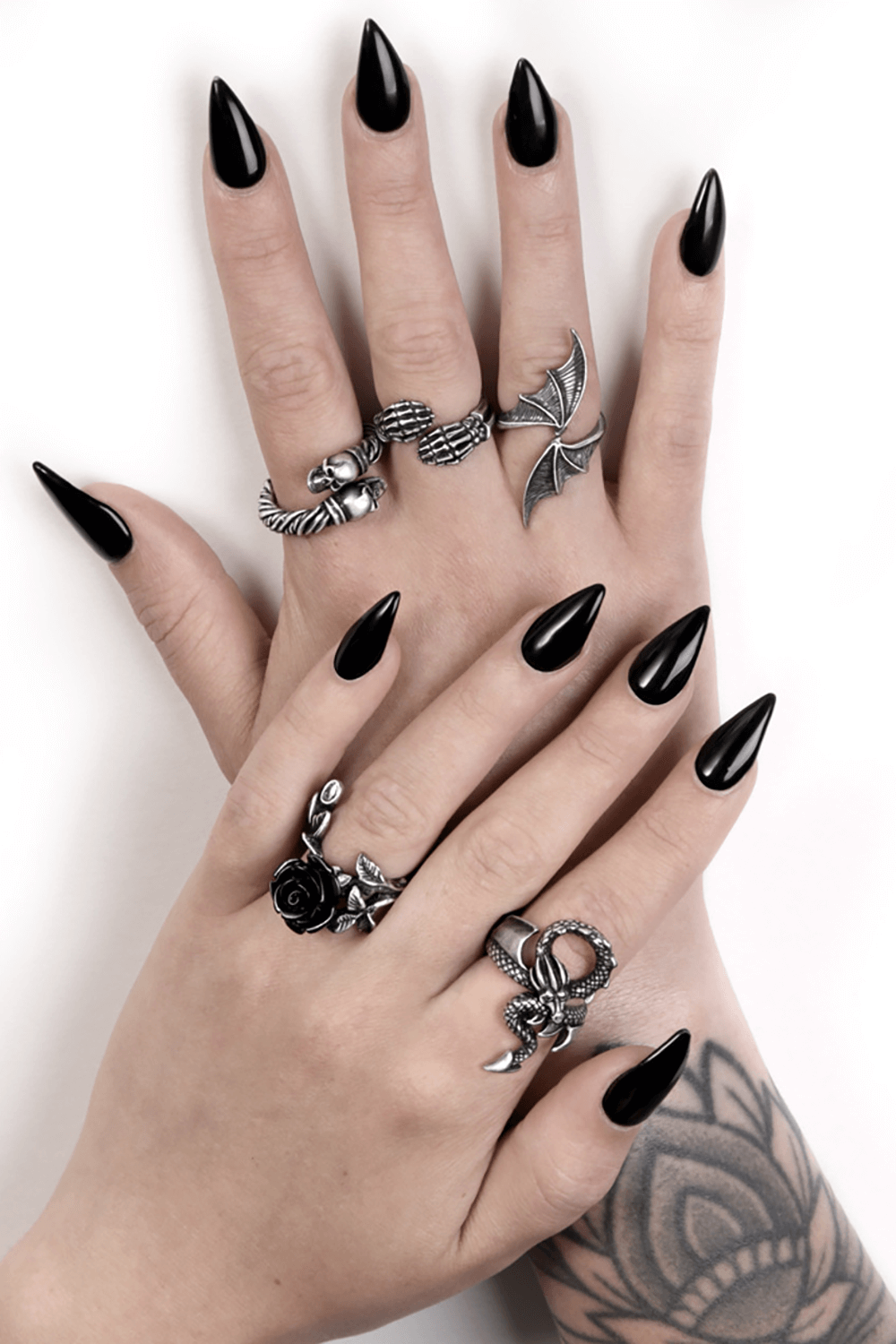Viking Skull Torque Battle Ring in Pewter with Skull Ends