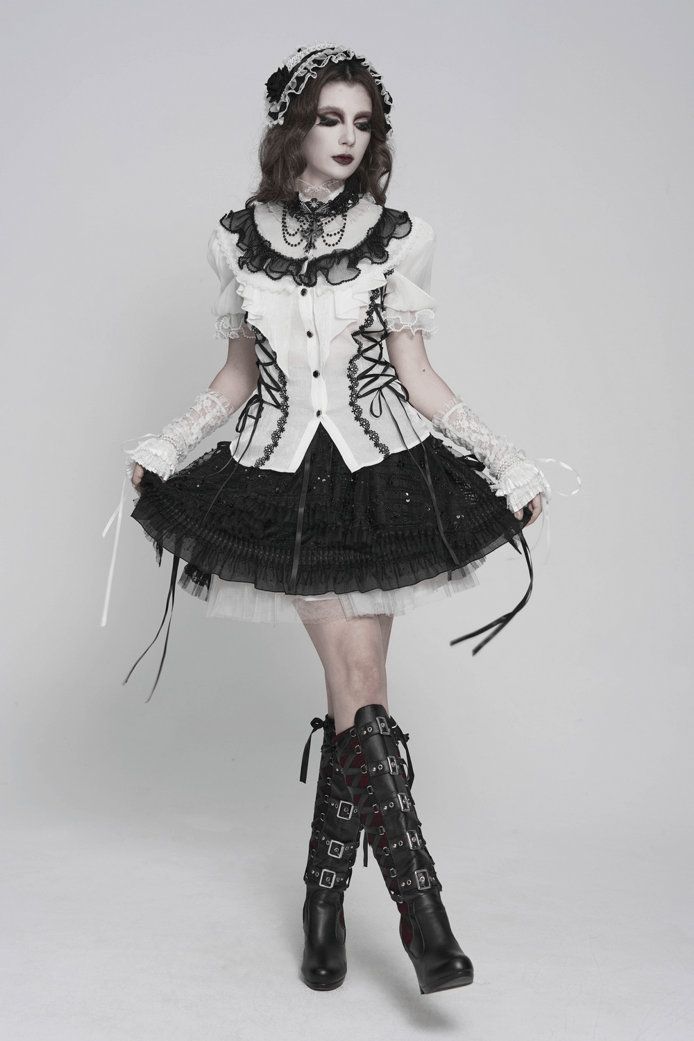 Black and White Gothic Lolita Lace Bonnet with Roses