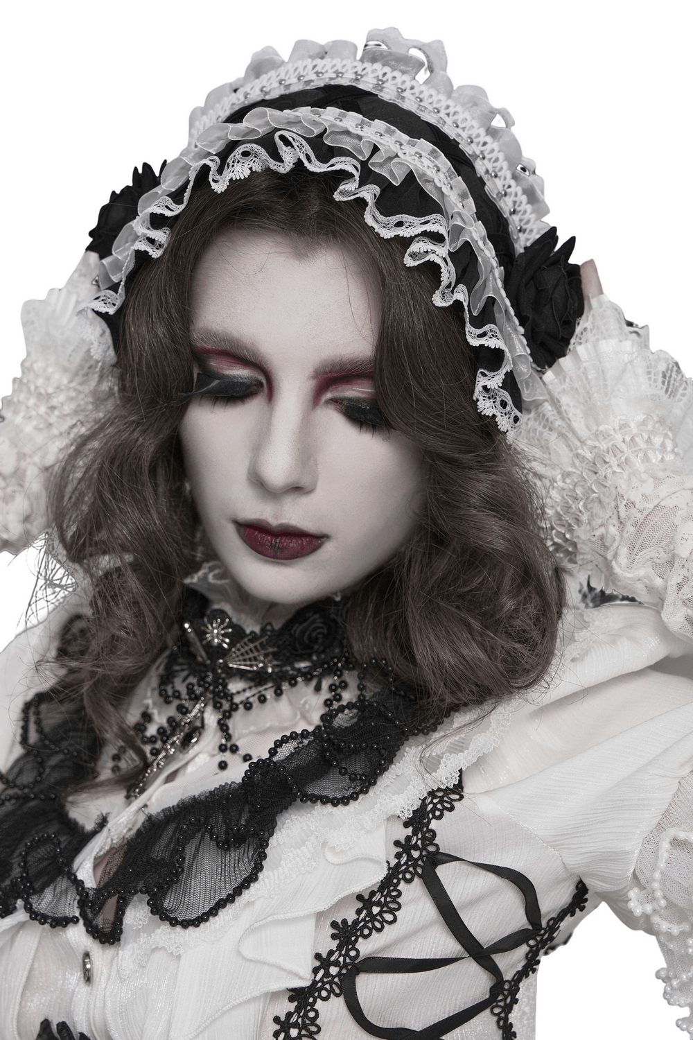 Black and White Gothic Lolita Lace Bonnet with Roses