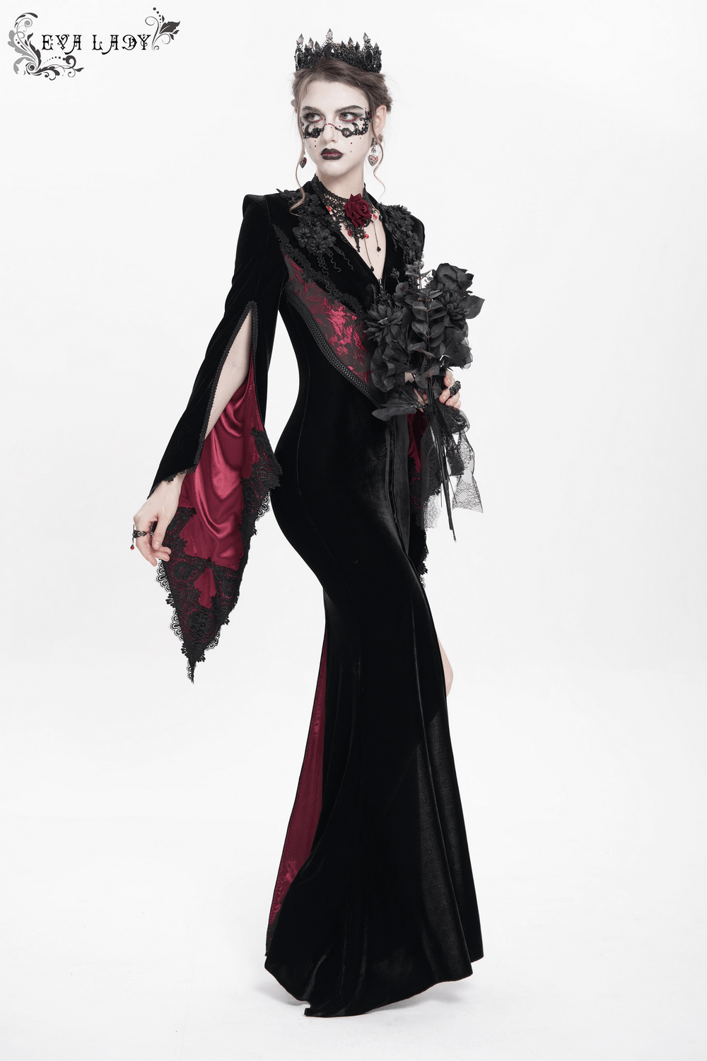 Chic Velvet Evening Dress with Lace and Wine Red Accents