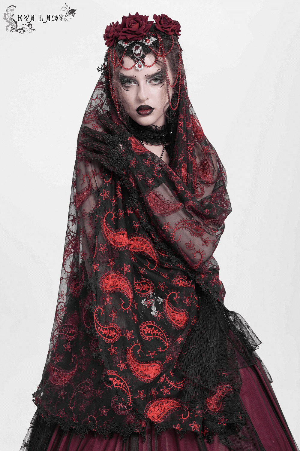 Dark Romantic Embroidered Veil with Skull Pendant and Roses