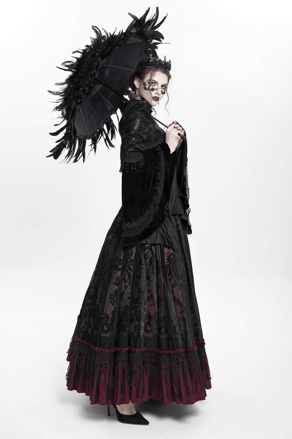 Elegant Black Feathered Gothic Umbrella with Beaded Detail