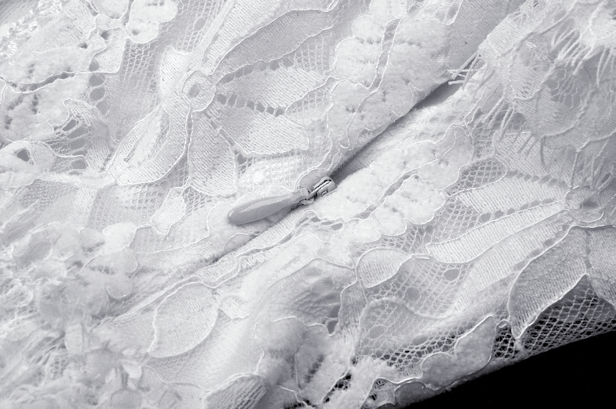Elegant White Lace Mermaid Dress with Spaghetti Straps