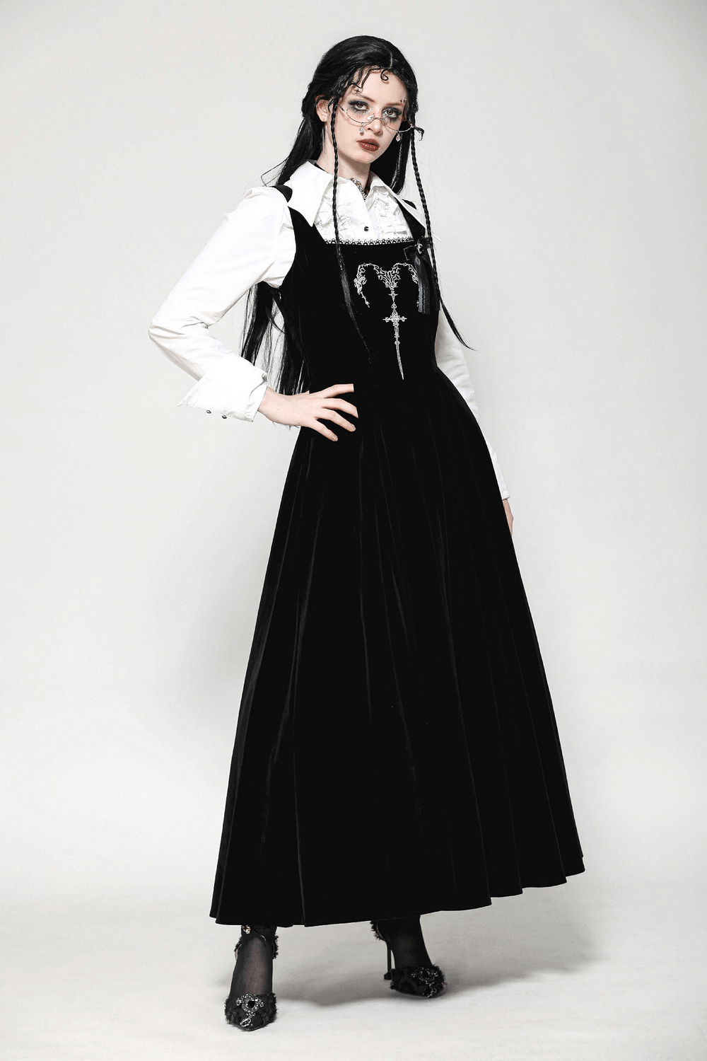 Enchanting Black Long Dress with Lace-Up Back