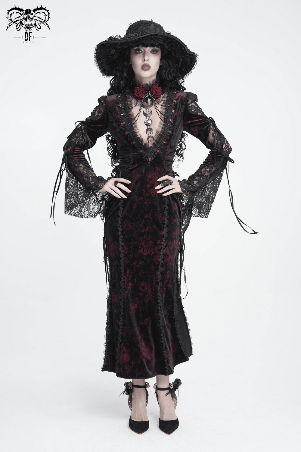 Exquisite Lace Maxi Dress with Corset Lacing and Side Slit