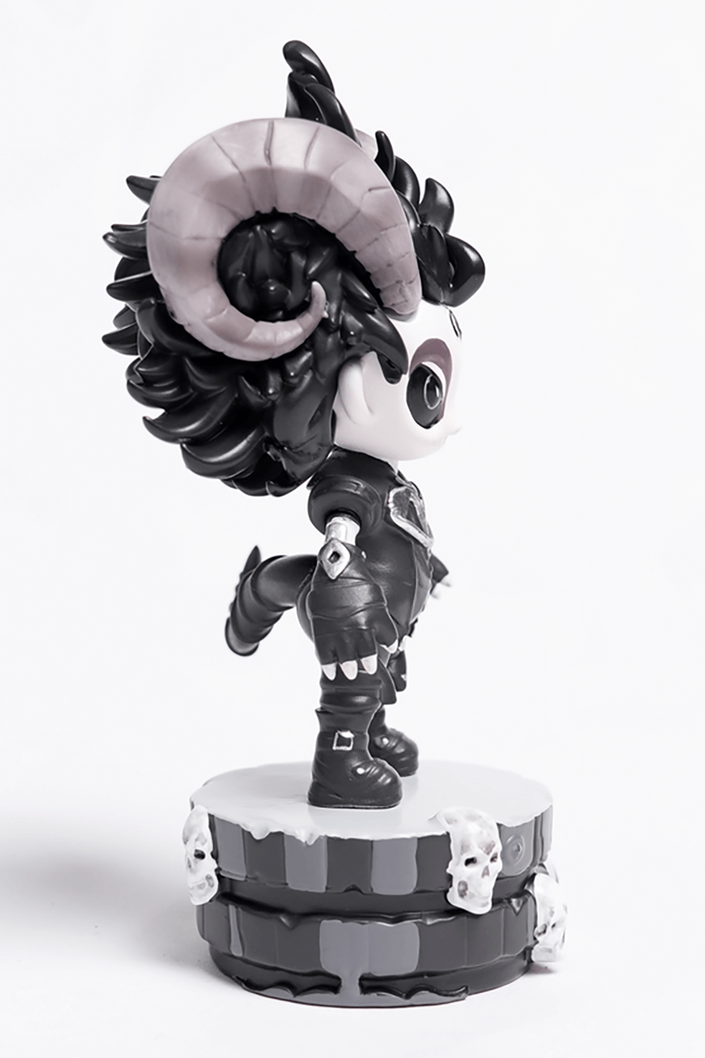 Gothic Demon Figure with Horns and Skull Base
