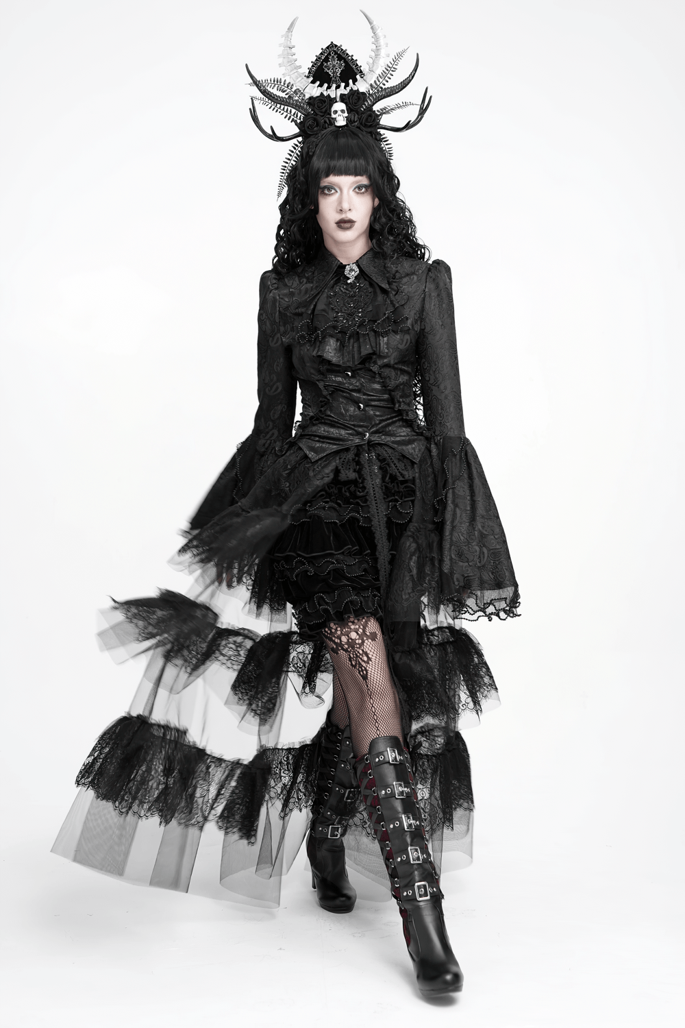Gothic Lolita Velvet Ruffle Shorts with Lace Trim