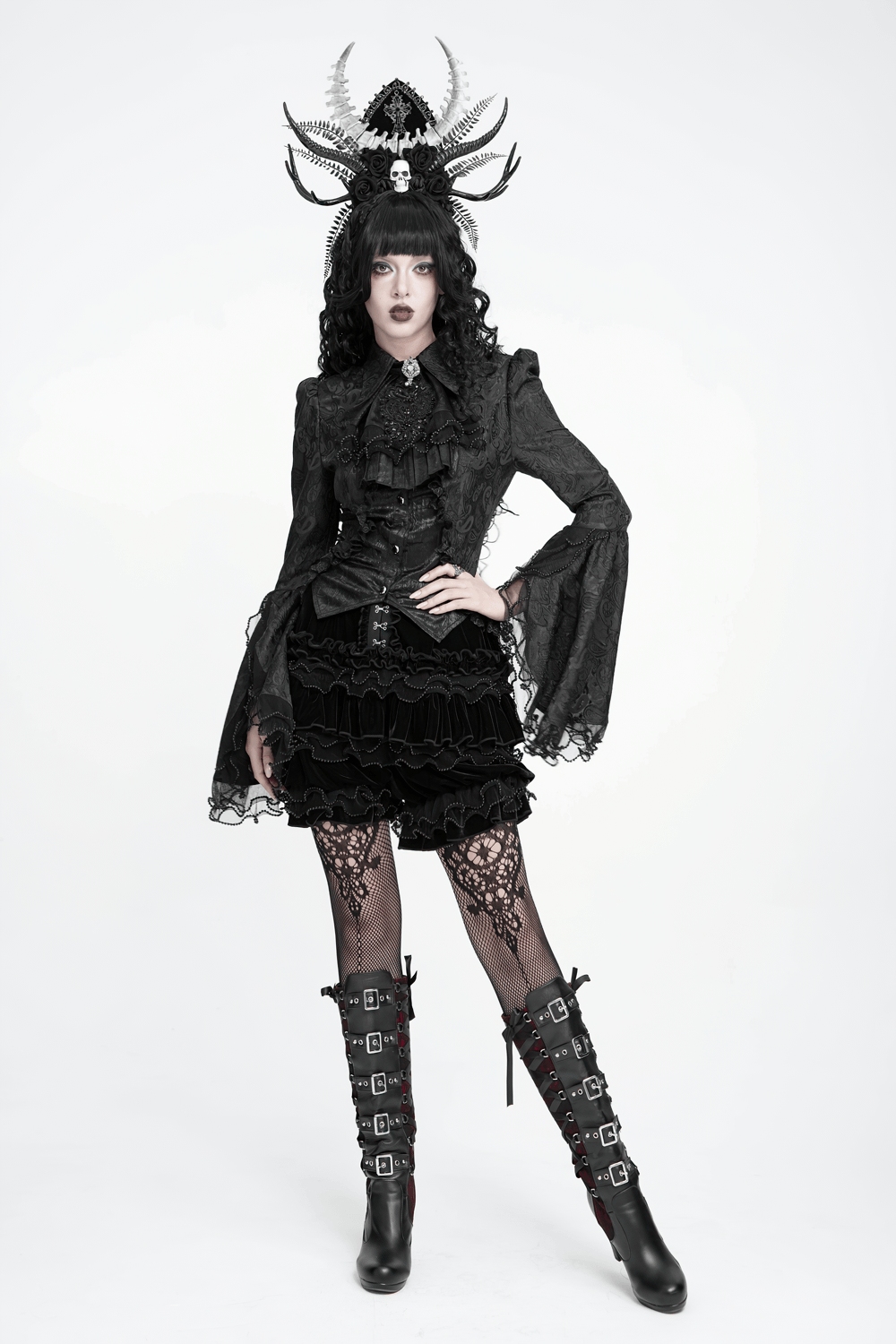 Gothic Lolita Velvet Ruffle Shorts with Lace Trim