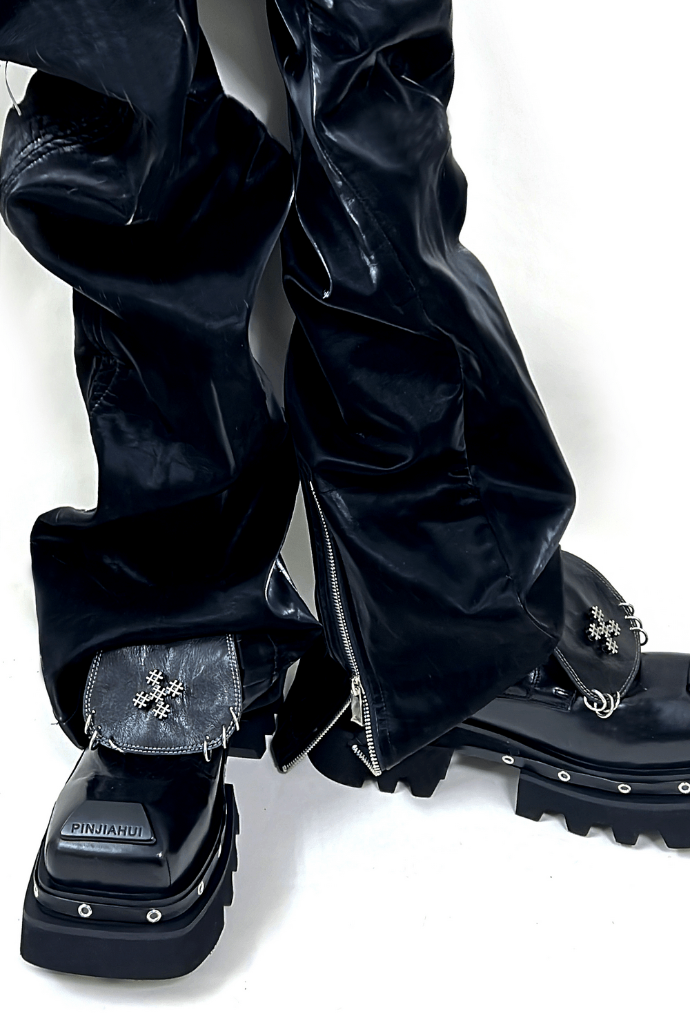 Men's Bold Leather Platform Shoes with Metal Rings