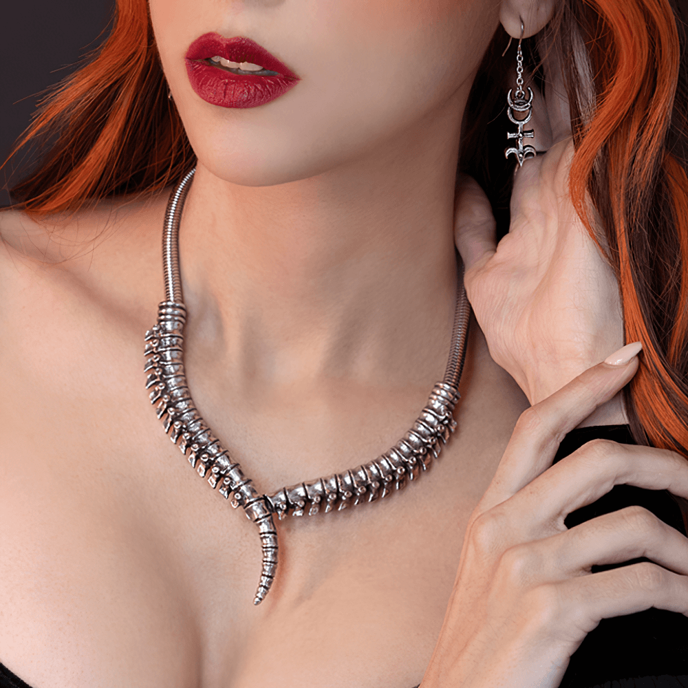 Thoracic Vertebrae-Inspired Spine Collar Necklace